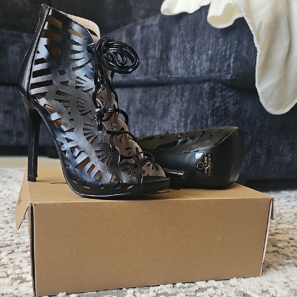 Women's Black Lace-Up Heels